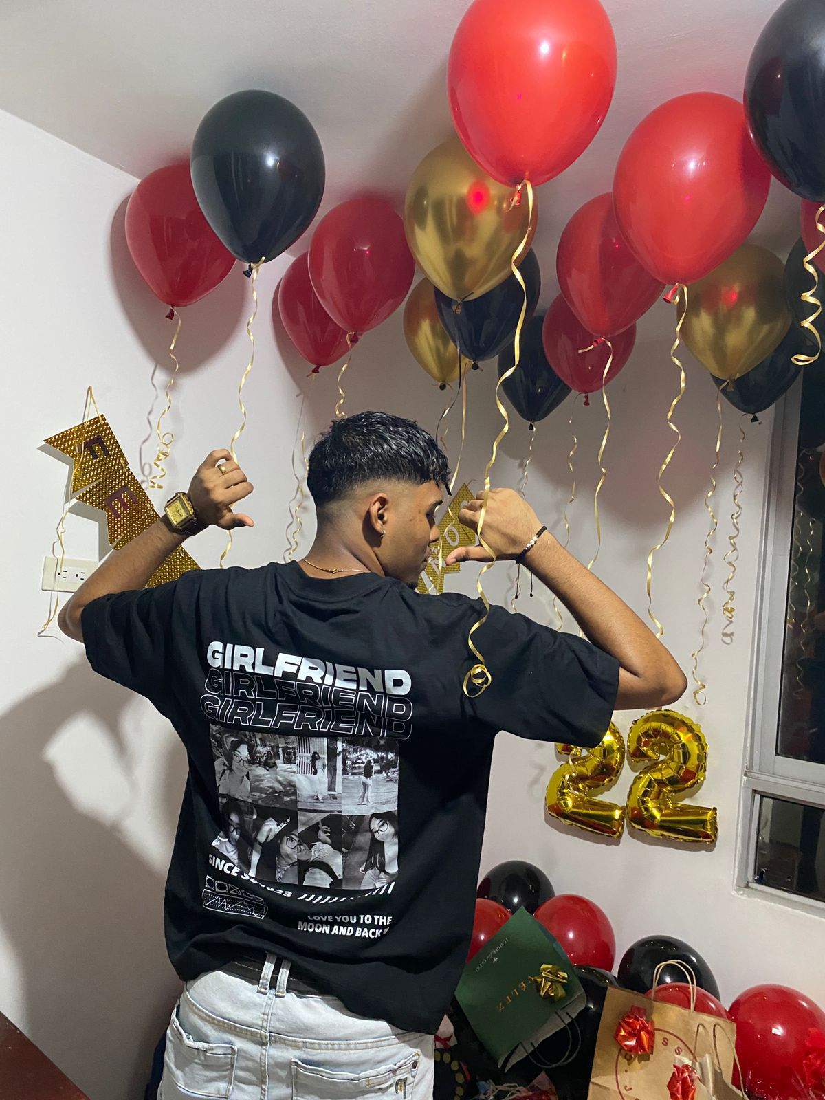 PERSONALIZA TU CAMISETA🖤